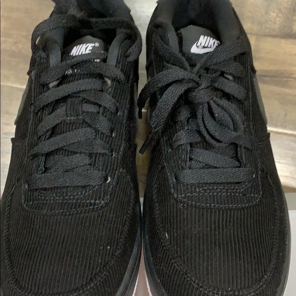 lv8 black and white nike
